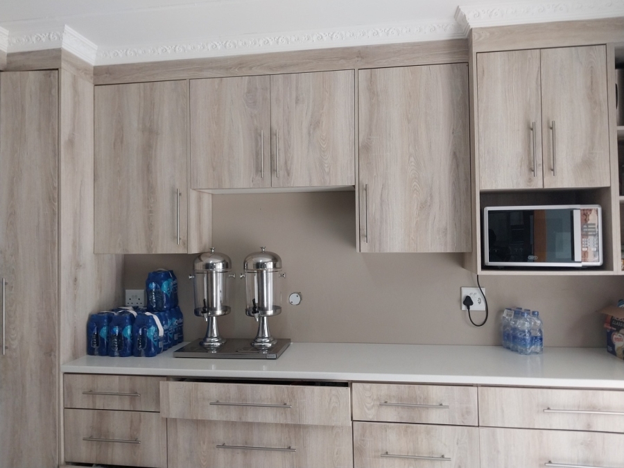 24 Bedroom Property for Sale in Amalinda Eastern Cape